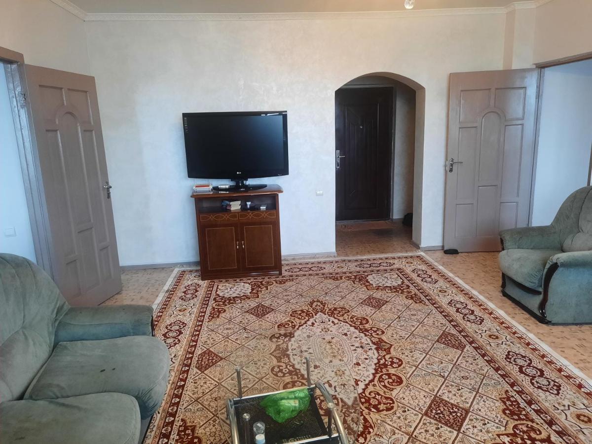 Apartment Shevchenko Panfilova Almaty Eksteriør bilde